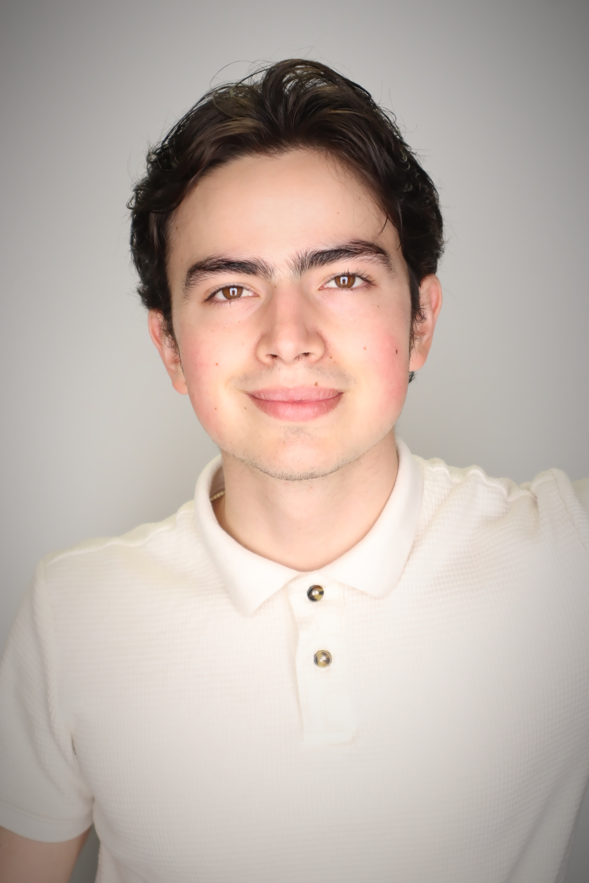 Sebastian Esteva — professional photo